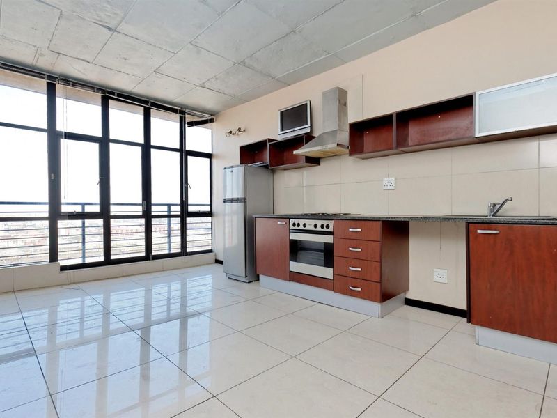 Apartment For Sale in Braamfontein, Johannesburg - Photo 8