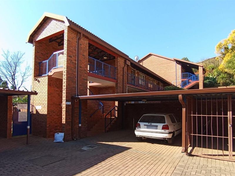 Apartment For Sale in Windsor East, Randburg 92 Squares. - Photo 2