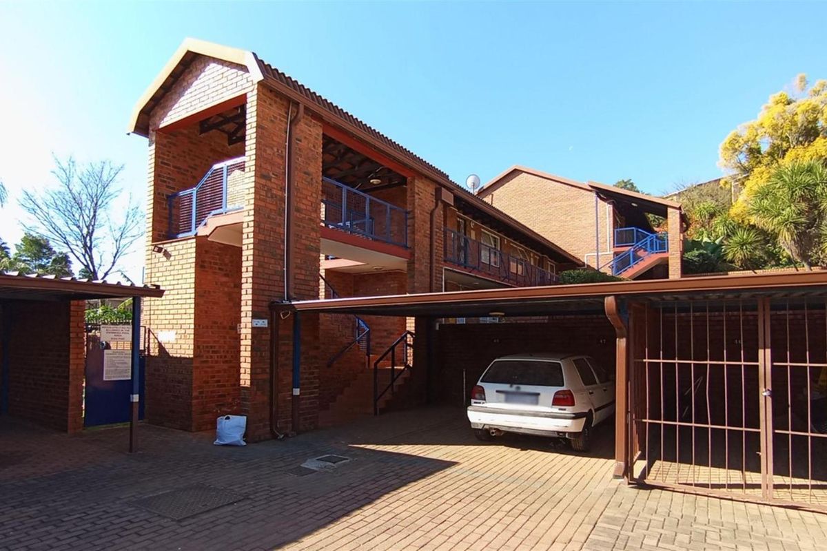 Apartment For Sale in Windsor East, Randburg 92 Squares. - Photo 2