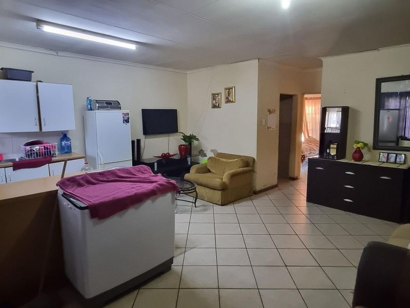 Apartment For Sale in Brits Central, Brits, North West - Photo 7