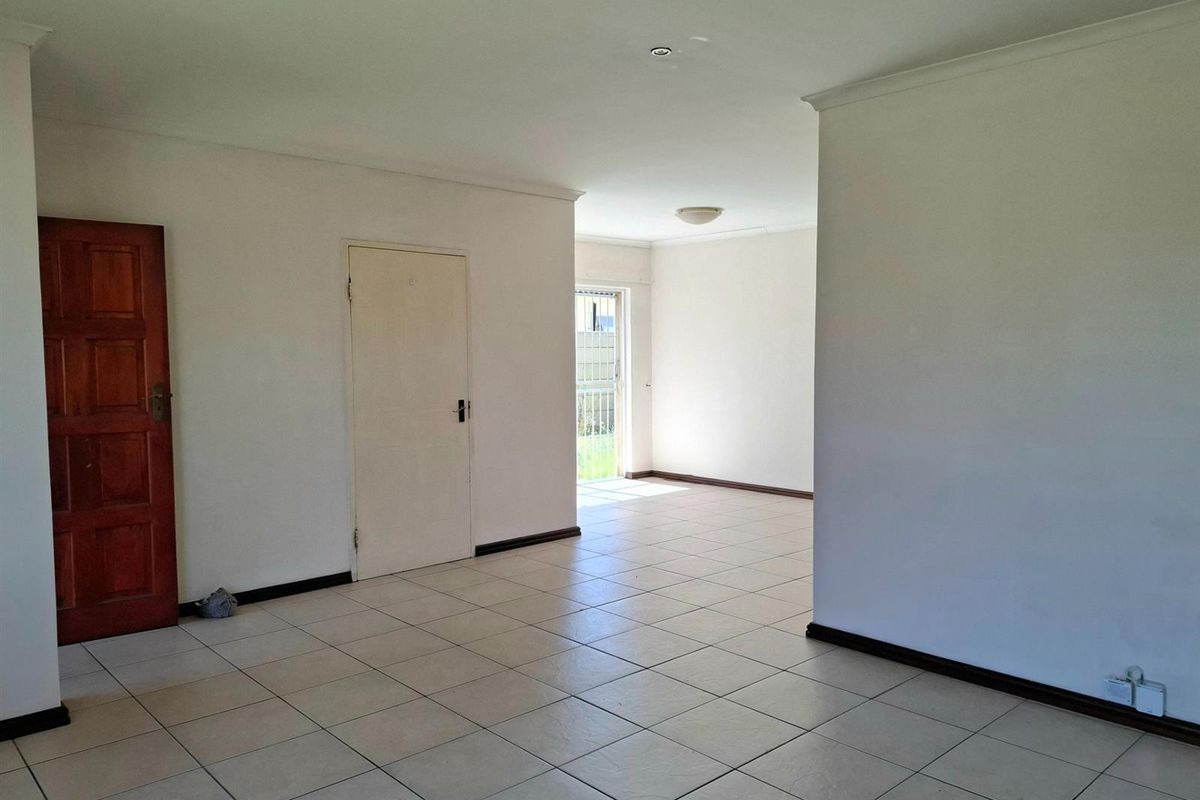 3 Bedroom House in Zonnendal, Kraaifontein. - Photo 2