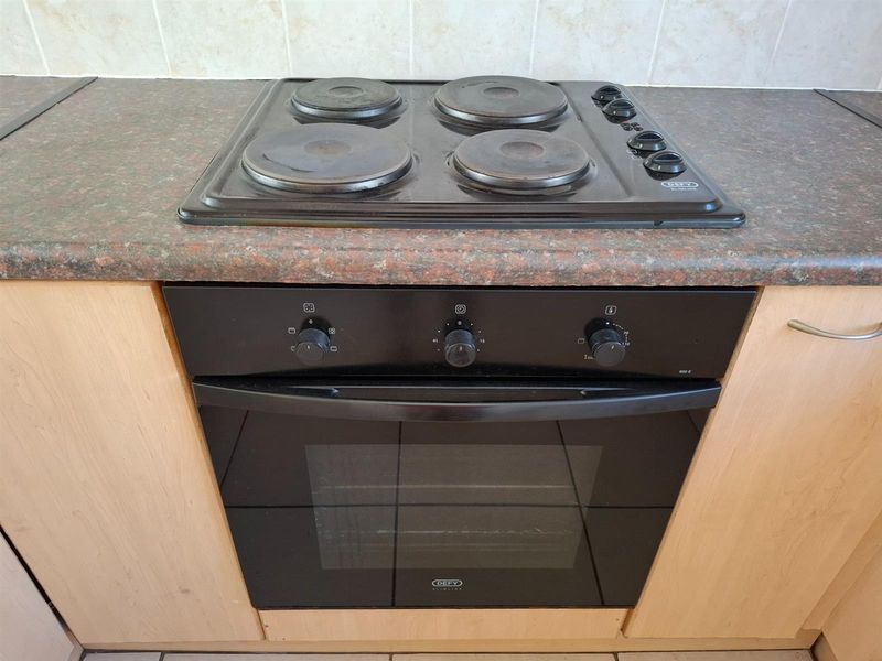 3 Bedroom House in Zonnendal, Kraaifontein. - Photo 7