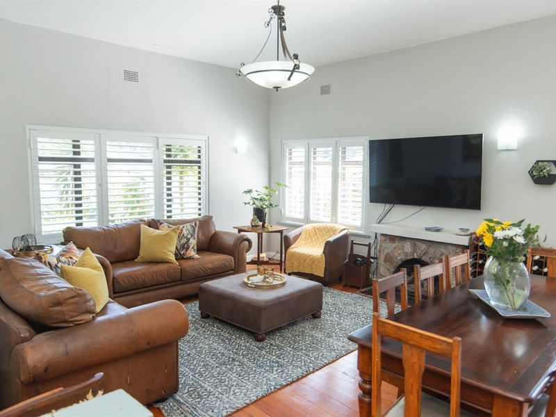 Spacious Family Home with Flat in Prime Walmer - Photo 6