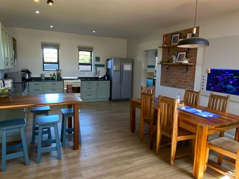 Modern, Coastal Family Home with Ocean Views in the Glen Navar Estate - Photo 9