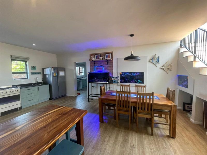 Modern, Coastal Family Home with Ocean Views in the Glen Navar Estate - Photo 8