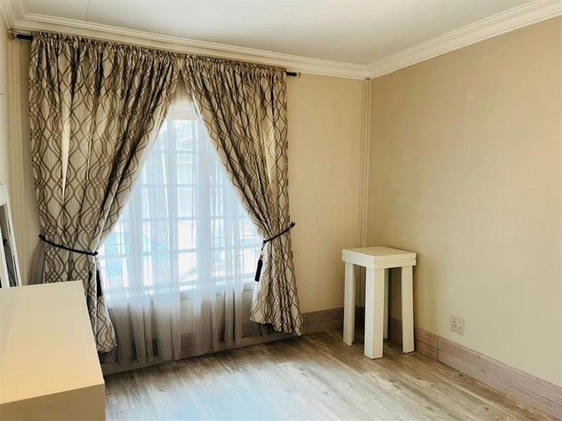 Versatile Lifestyle and Investment Property - Now Priced to Sell - Photo 8