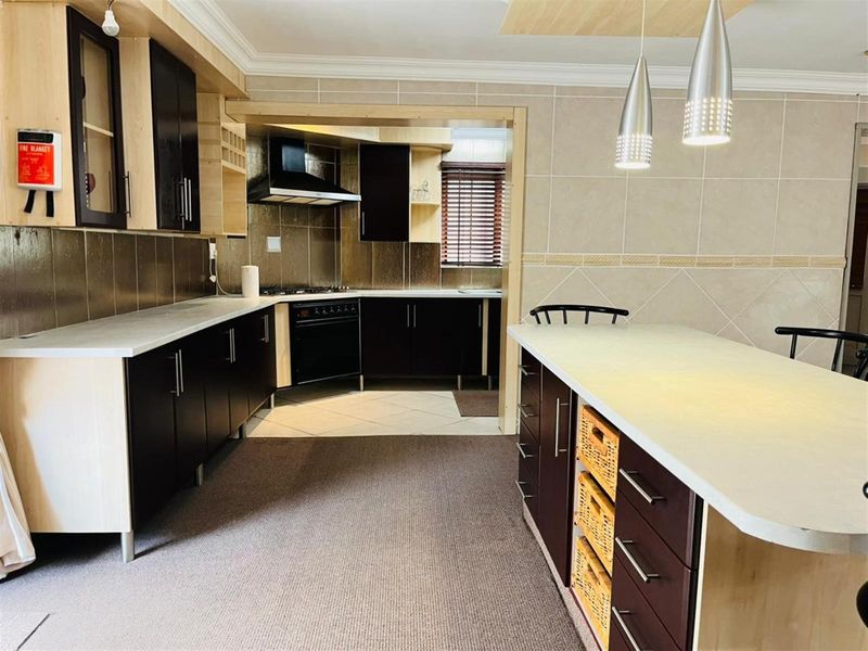 Versatile Lifestyle and Investment Property - Now Priced to Sell - Photo 9