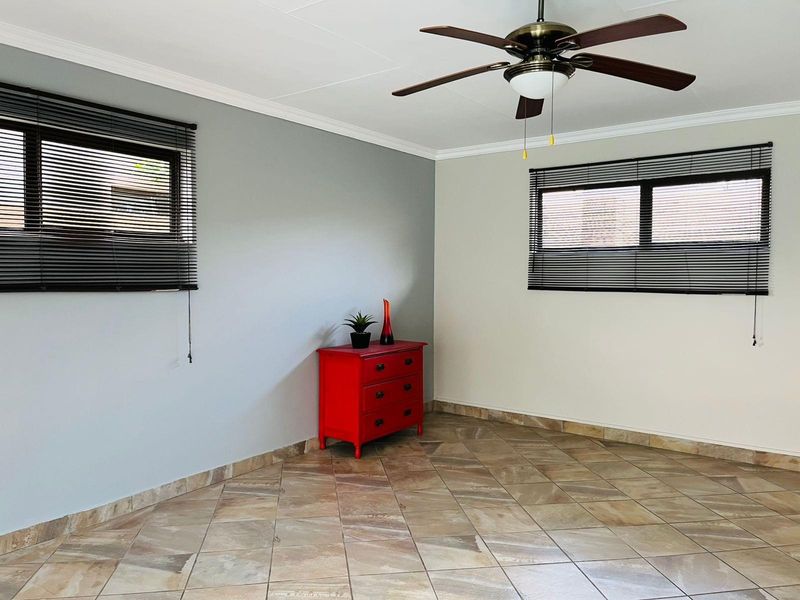 Versatile Lifestyle and Investment Property - Now Priced to Sell - Photo 7