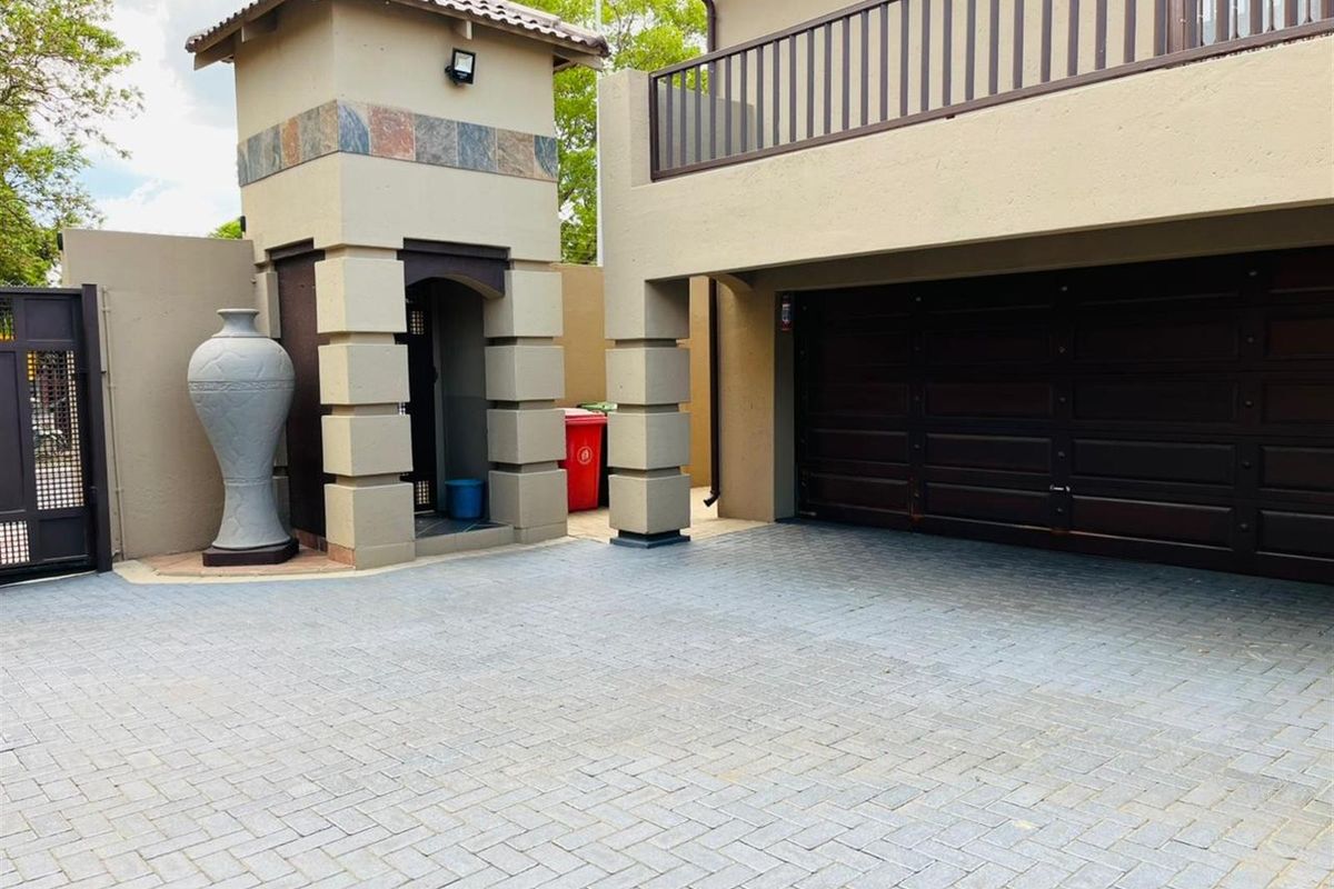 Versatile Lifestyle and Investment Property - Now Priced to Sell - Photo 2