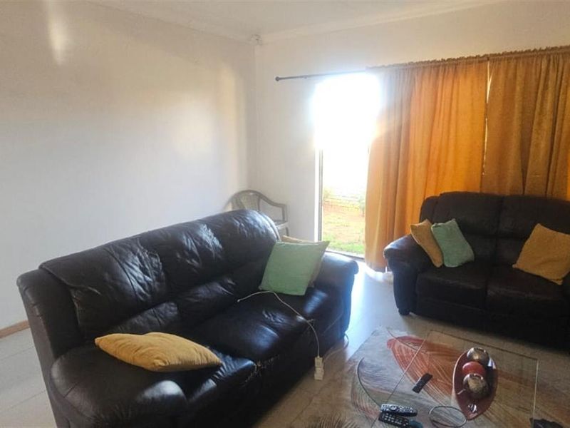 Another sole mandate proudly entrusted to EXP Realty. - Photo 2