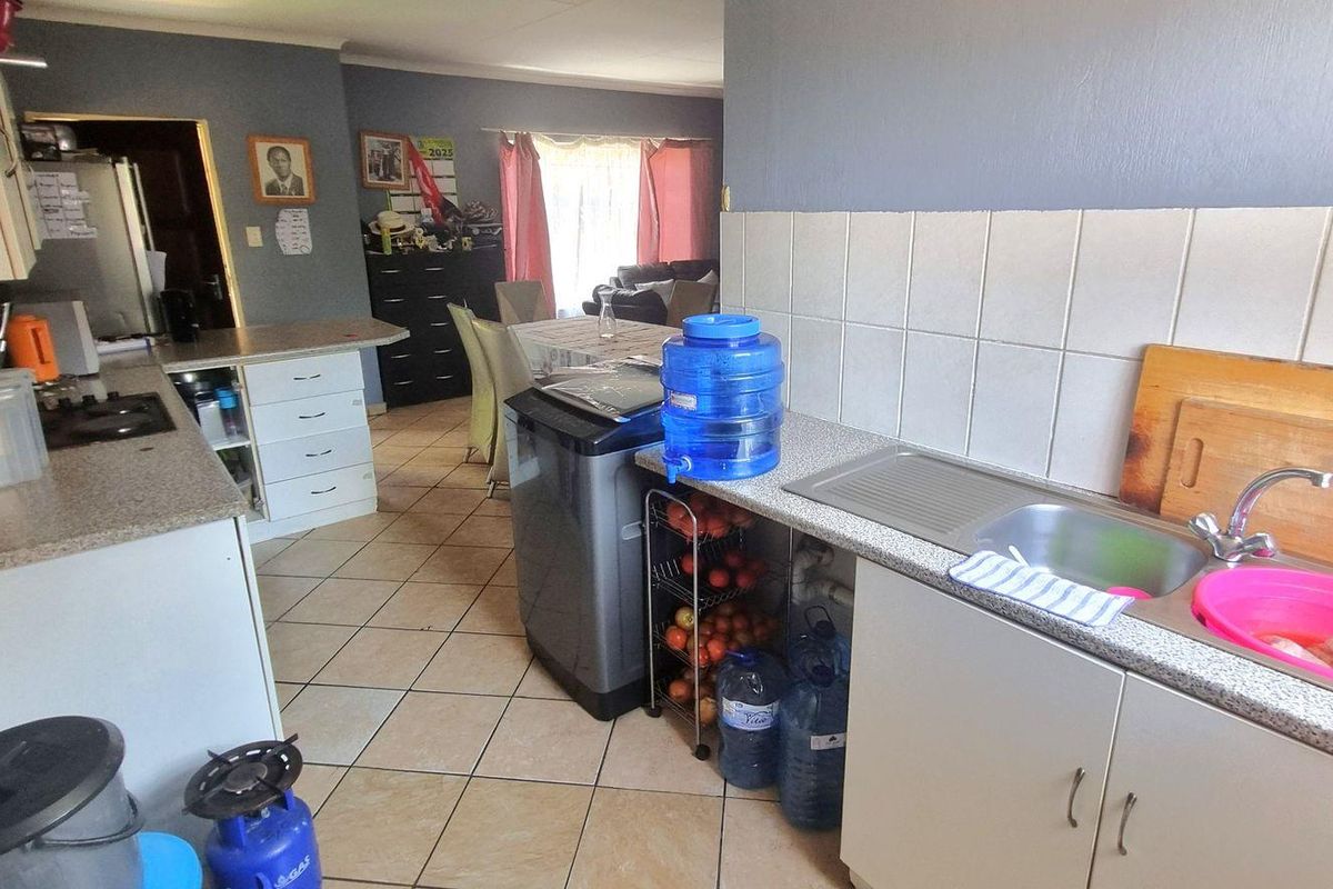 House For Sale in Elandsrand, Brits, North West - Photo 5