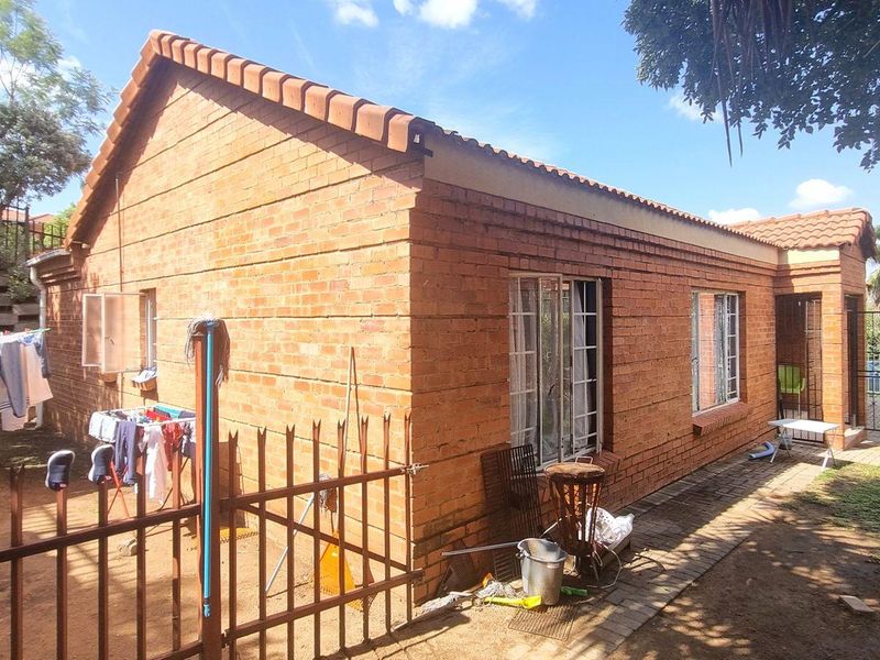 House For Sale in Elandsrand, Brits, North West - Photo 4
