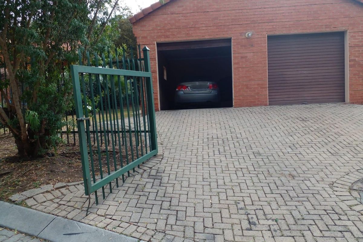 House For Sale in Elandsrand, Brits, North West - Photo 2