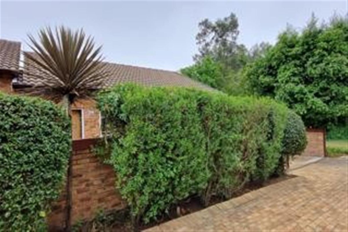 2 Bed Townhouse for Sale in Honeydew Ridge Ext 15/Price Reduced - Photo 3