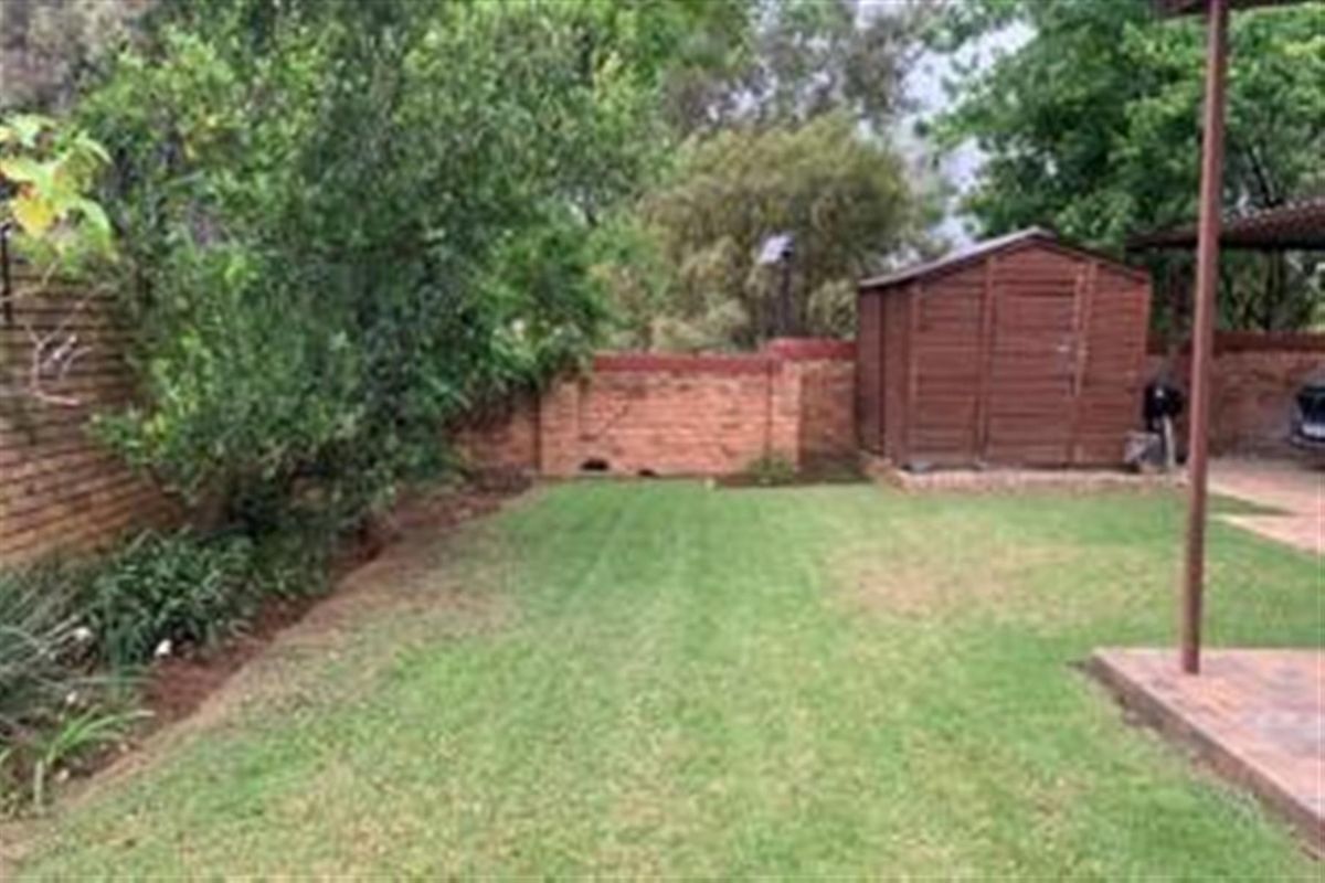 2 Bed Townhouse for Sale in Honeydew Ridge Ext 15/Price Reduced - Photo 2