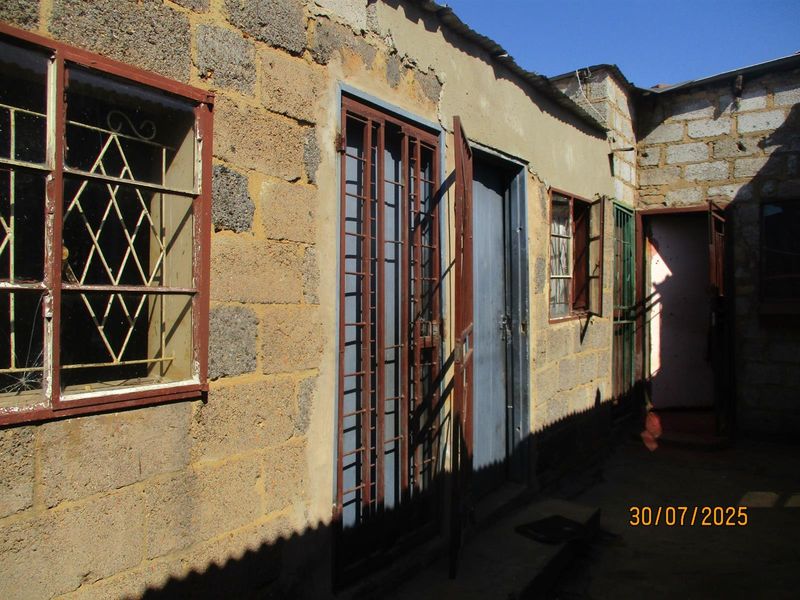 Investment property for sale in Tembisa/Price Reduced - Photo 6