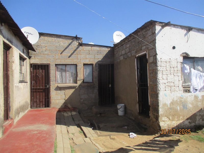 Investment property for sale in Tembisa/Price Reduced - Photo 2