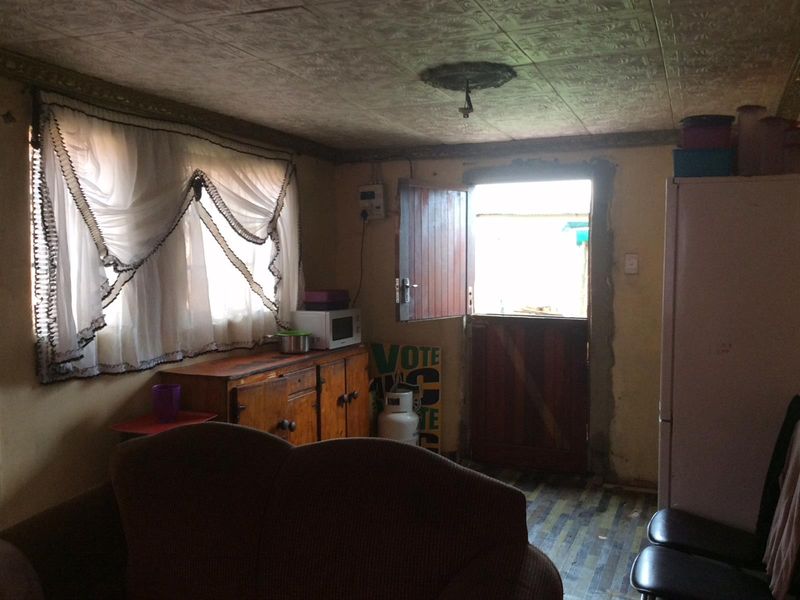 House For Sale in Kwanobuhle, Uitenhage - Photo 9