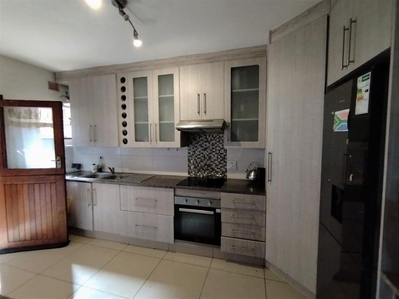 Guest House For Sale in Fairview, Empangeni, KwaZulu Natal - Photo 6