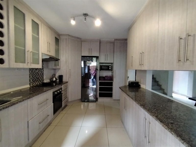 Guest House For Sale in Fairview, Empangeni, KwaZulu Natal - Photo 7