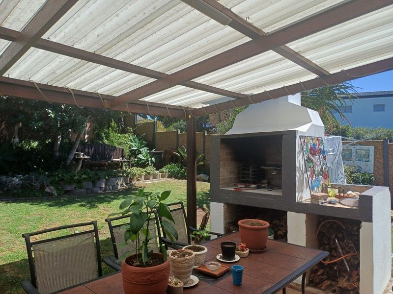 House For Sale in Stilbaai Wes, Stilbaai - Photo 6