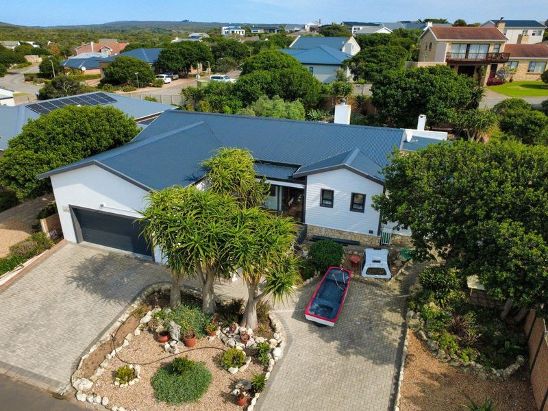 House For Sale in Stilbaai Wes, Stilbaai - Photo 3