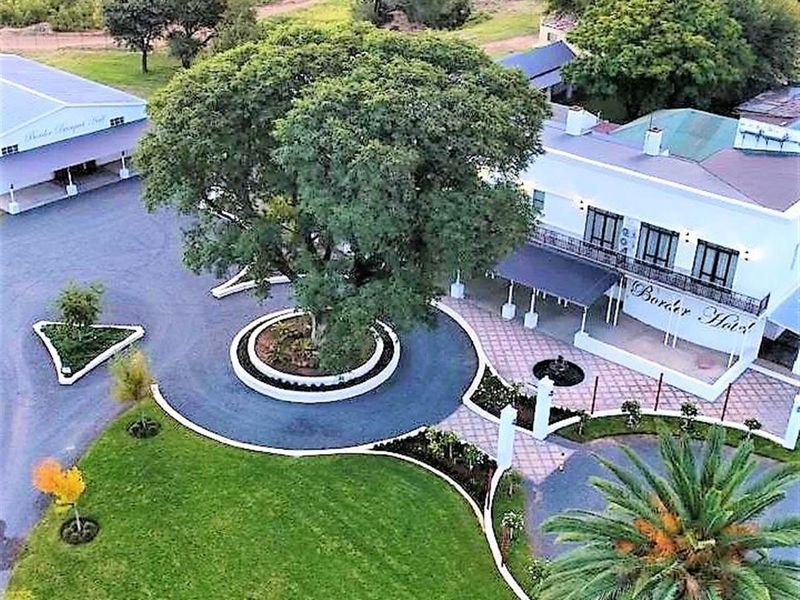 FOR SALE : BOUTIQUE HOTEL IN THE HEART OF SOUTH AFRICA’S NORTHERN CAPE - Photo 1