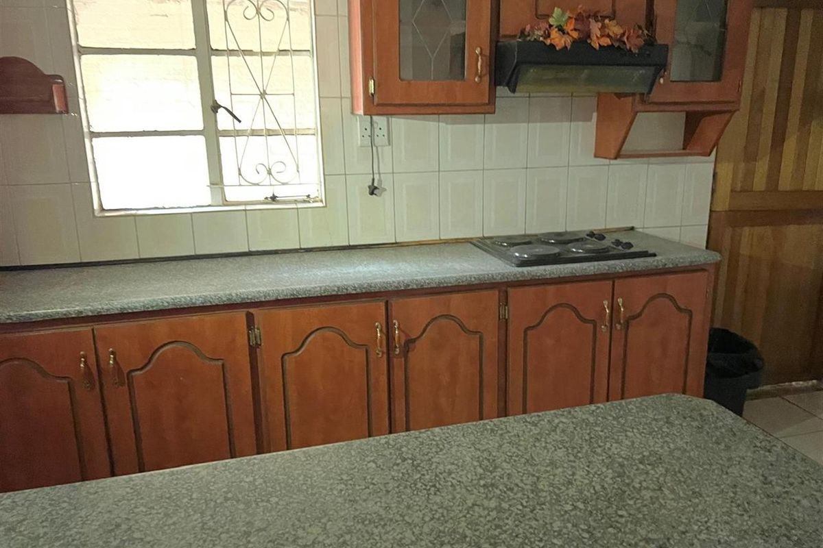 House For Sale in Homevale, Kimberley - Photo 5