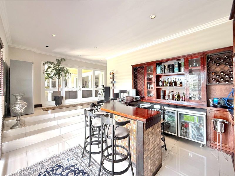 Bali-inspired Entertainers home with Fairway Views - Photo 6