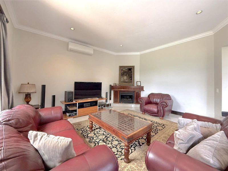 Bali-inspired Entertainers home with Fairway Views - Photo 8