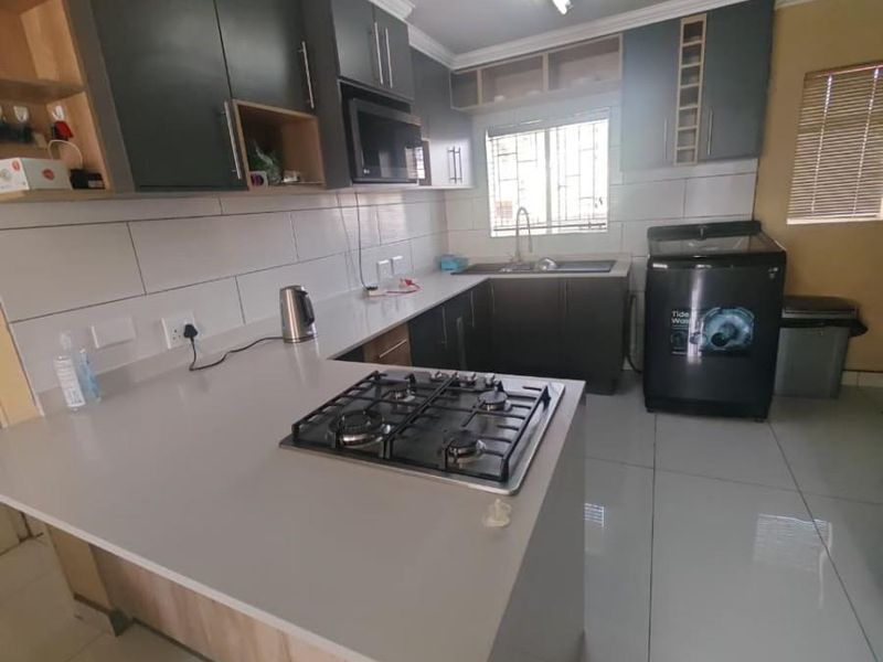 Complex For Sale in Groblerpark, Roodepoort - Photo 4