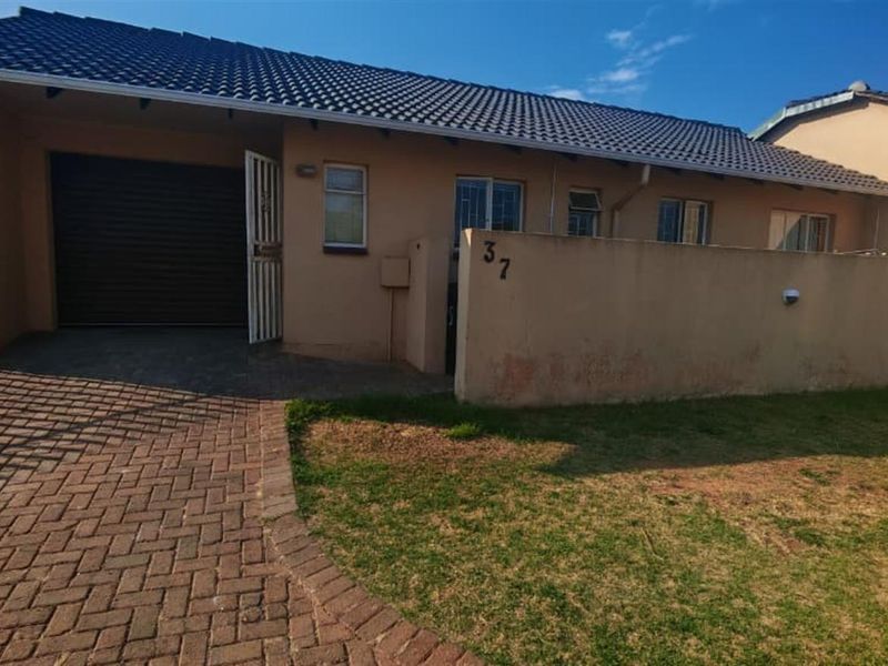Complex For Sale in Groblerpark, Roodepoort - Photo 4