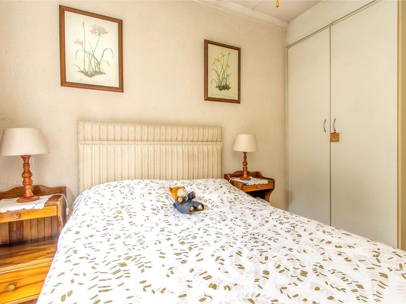 Elegant Two Bedroom Townhouse For Sale in Wychwood, Germiston - Photo 7