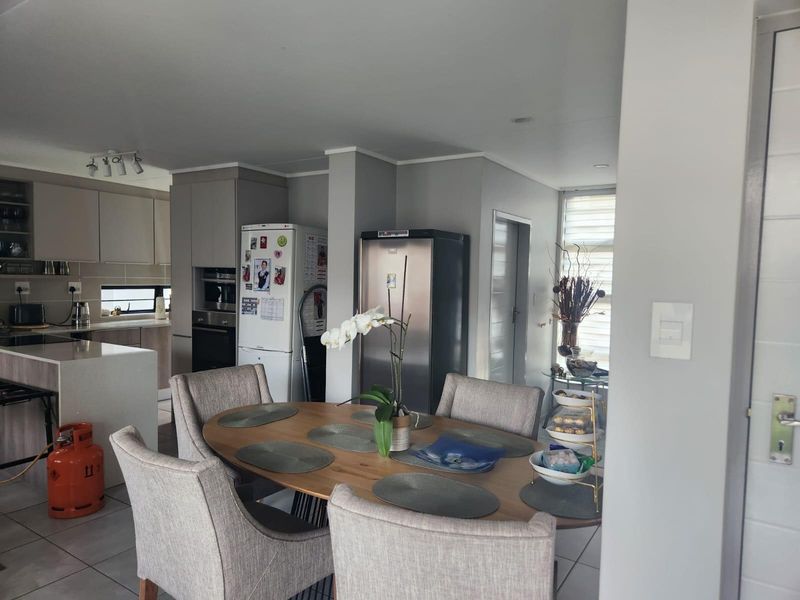 Charming 3 bedroom home for sale in Amberfield - Photo 4