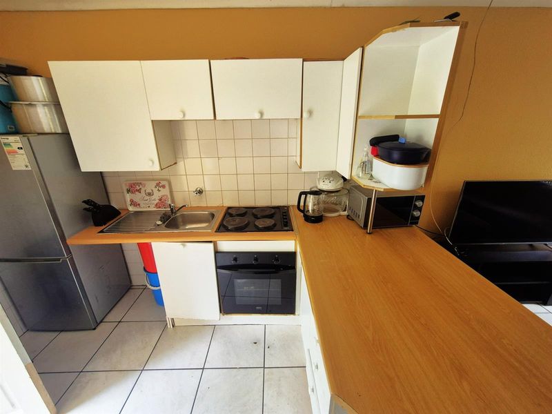 Townhouse For Sale in Douglasdale, Sandton - Photo 9