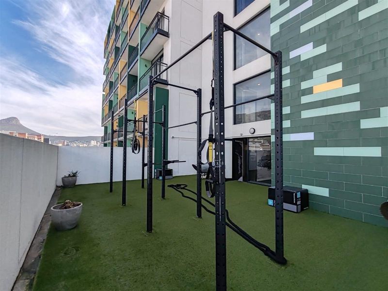 Apartment For Sale in Woodstock, Cape Town - Photo 8