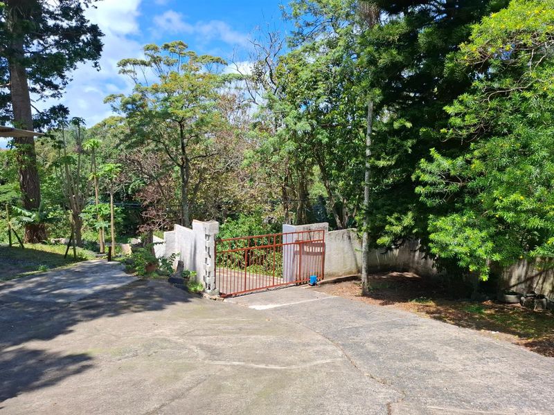 Income Generator! Spacious Home With Flatlets for Sale in Margate, KZN - Photo 5