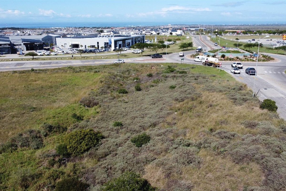 Industrial Property For Sale in Fountains Estate Business Park, Jeffreys Bay - Photo 2