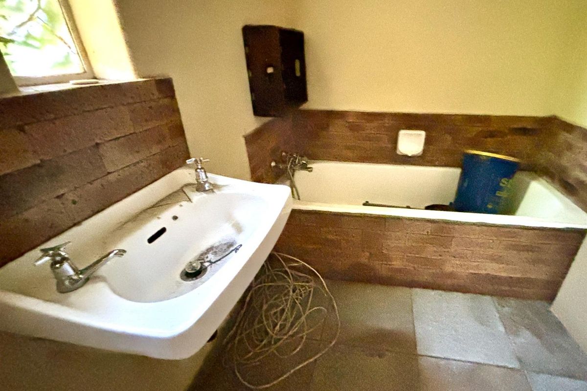 Beautiful family home for sale - Sasolburg - Photo 3