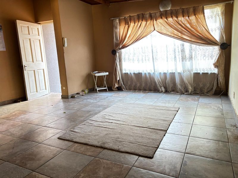 Beautiful family home for sale - Sasolburg - Photo 10