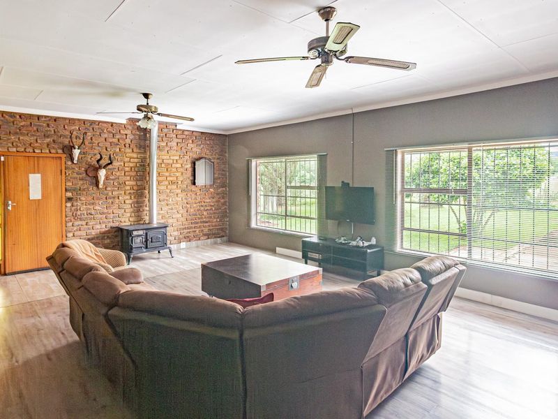 Farm For Sale in Skeerpoort, Brits, North West - Photo 6