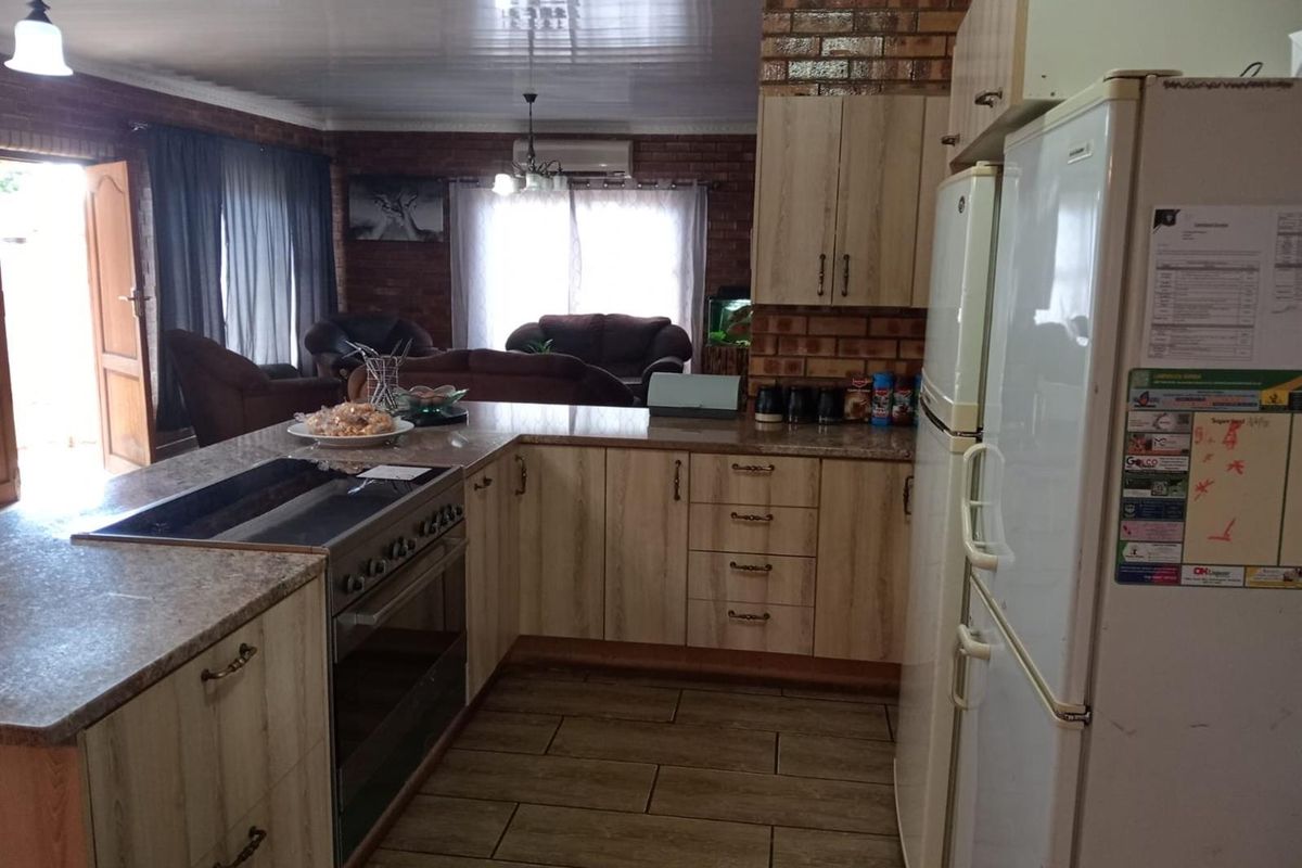 Spacious 3-Bedroom Family Home in a Sought-After Area - Photo 5