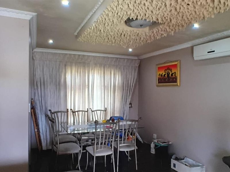 House For Sale in Esikhawini, KwaZulu Natal - Photo 4