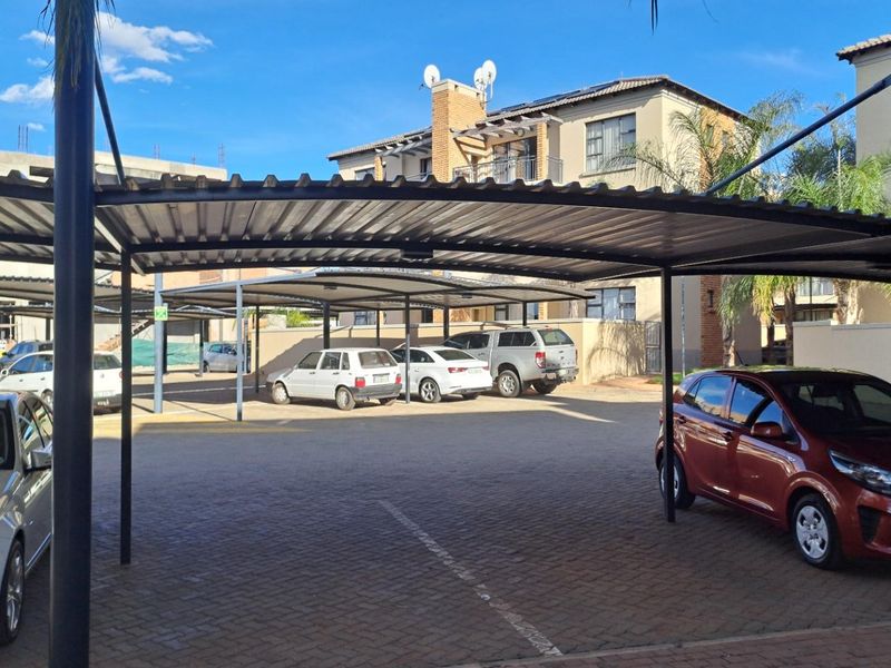 Apartment For Sale in Heuwelsig, Kimberley - Photo 7