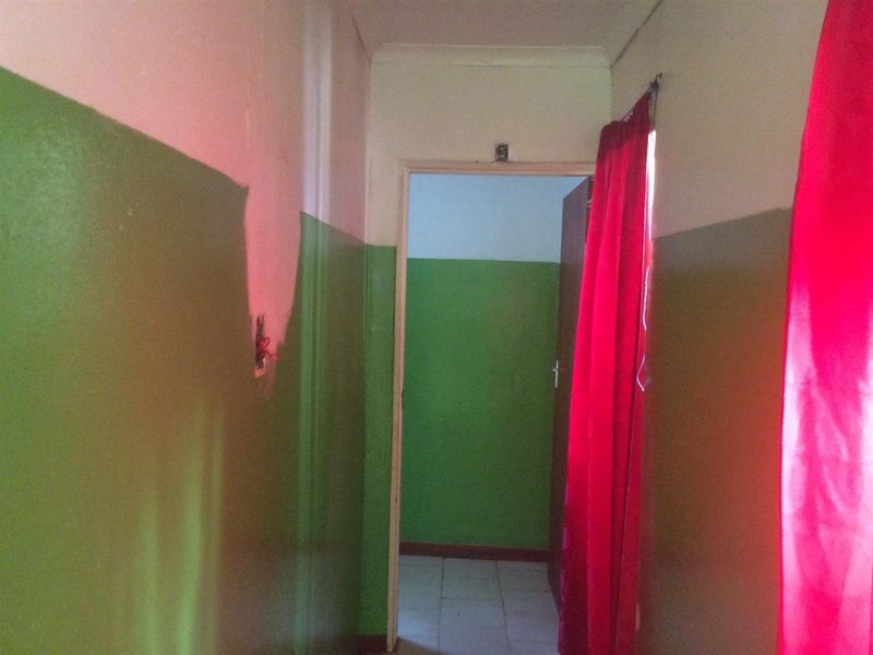 House For Sale in Kwanobuhle, Uitenhage - Photo 7