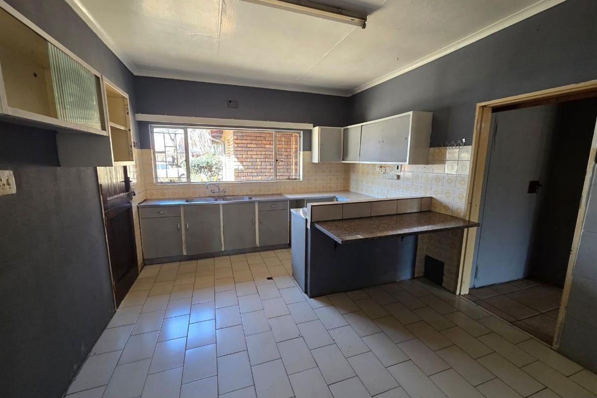 4 Bedroom House For Sale - Photo 3