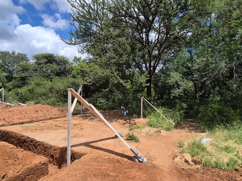 A large house under construction  on one of the best plots in Blyde Wildlife Estate, Hoedspruit - Photo 3