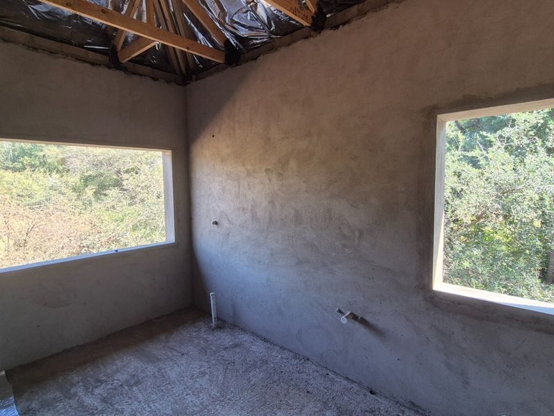 A large house under construction  on one of the best plots in Blyde Wildlife Estate, Hoedspruit - Photo 4