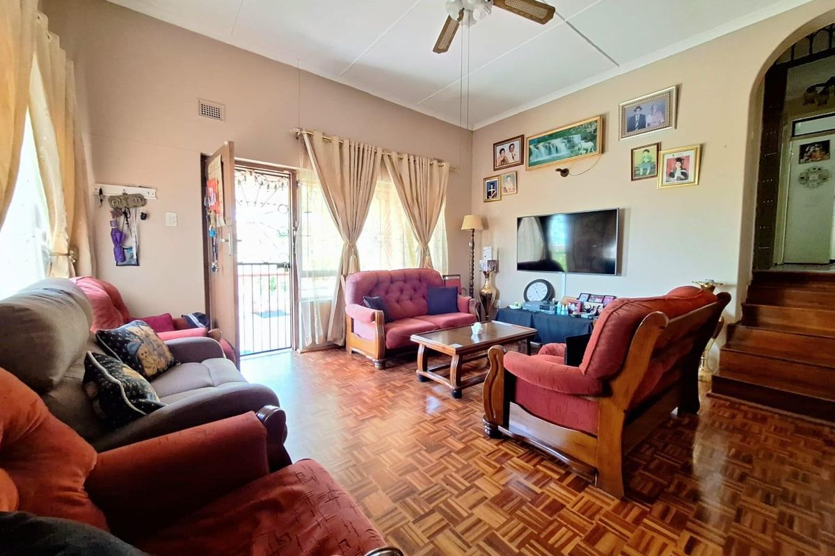 Well-Maintained 4-Bed 3-Bath Home in Stanger Heights - Photo 4