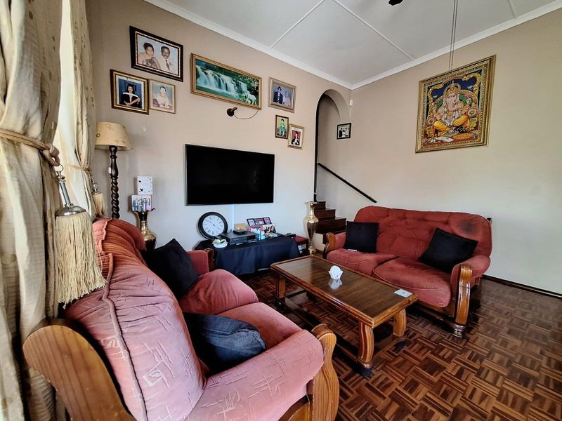 Well-Maintained 4-Bed 3-Bath Home in Stanger Heights - Photo 9